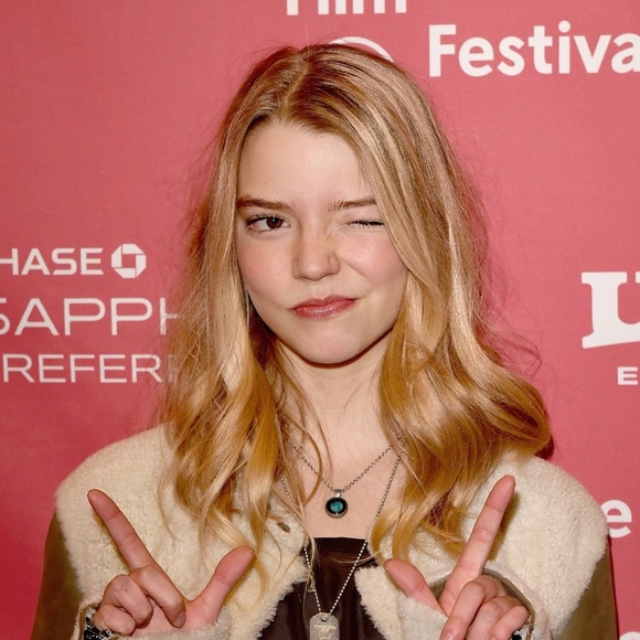 Meet your Posher, Lisa - Picture 1 of 1